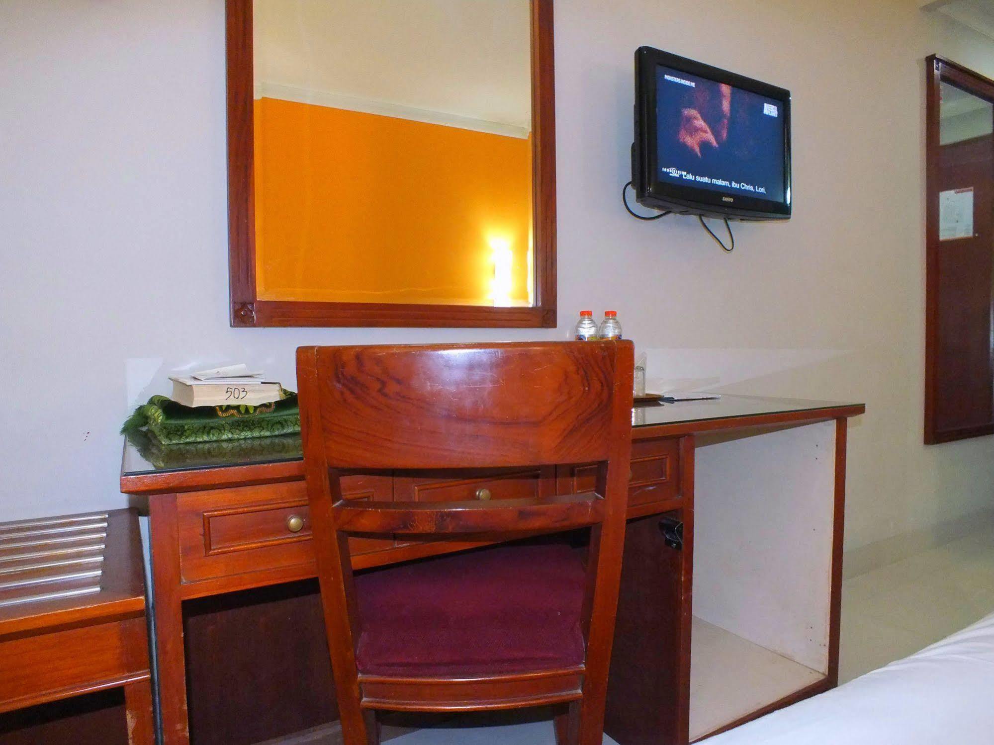 Sofyan Hotel Soepomo Джакарта Екстер'єр фото