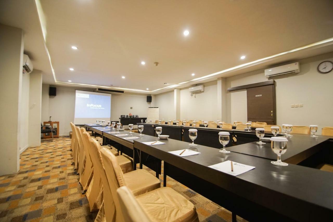 Sofyan Hotel Soepomo Джакарта Екстер'єр фото