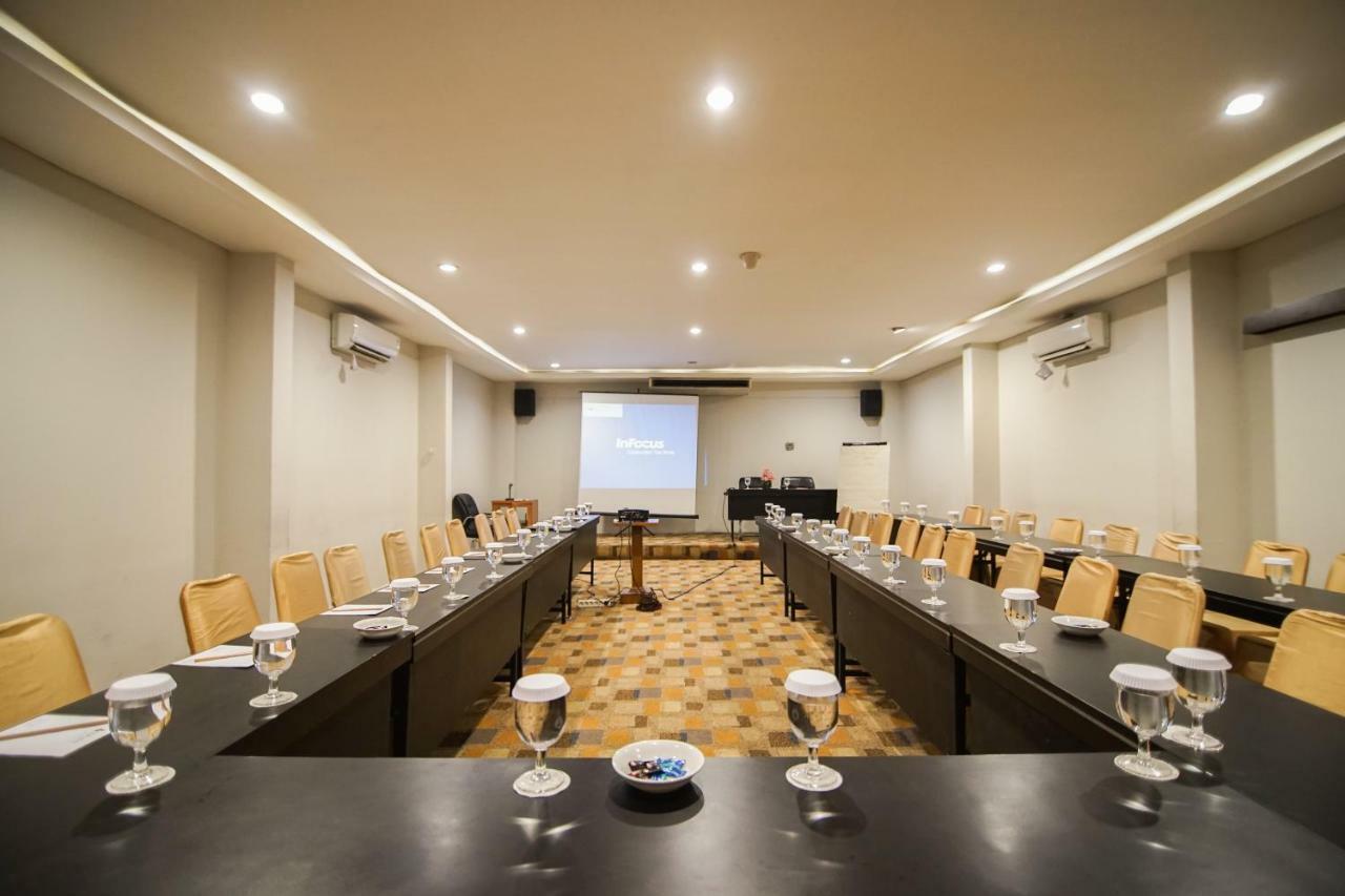 Sofyan Hotel Soepomo Джакарта Екстер'єр фото